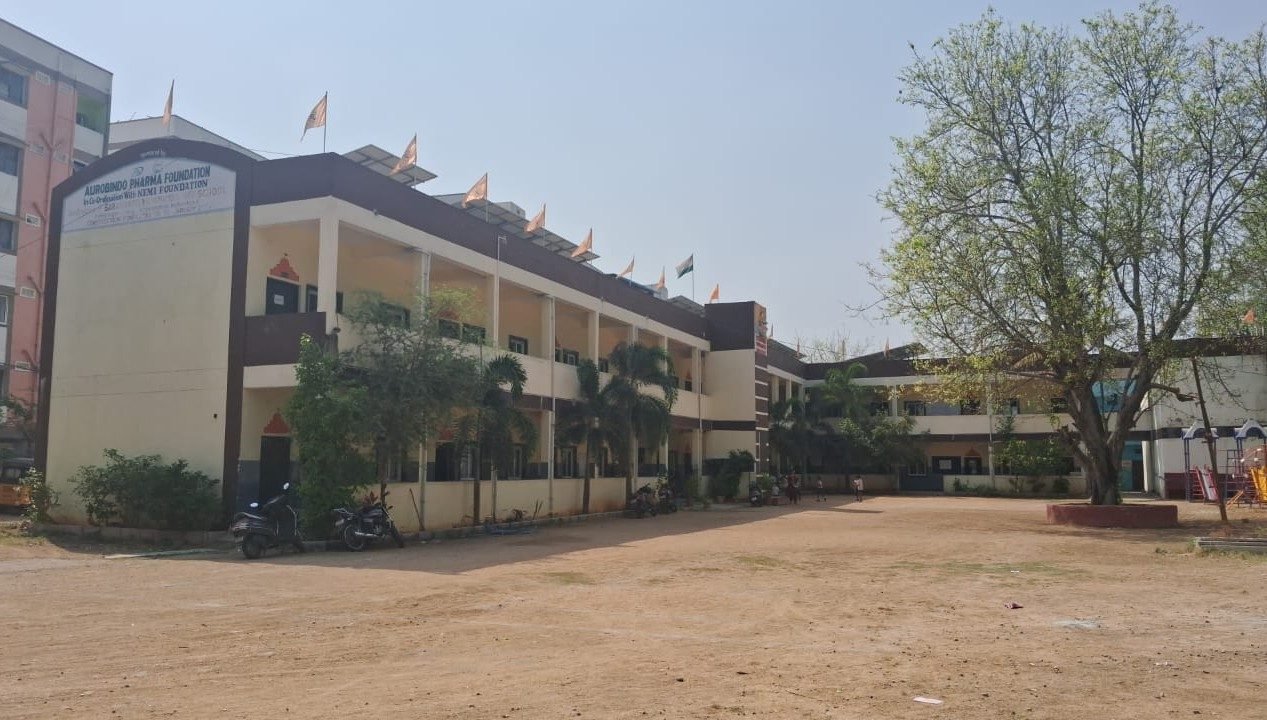 Campus view of Saraswathi Vidya Mandir High School, Hyderabad